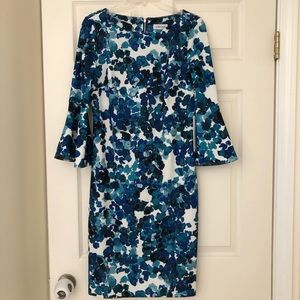 Calvin Klein Bell Sleeve sheath shape dress